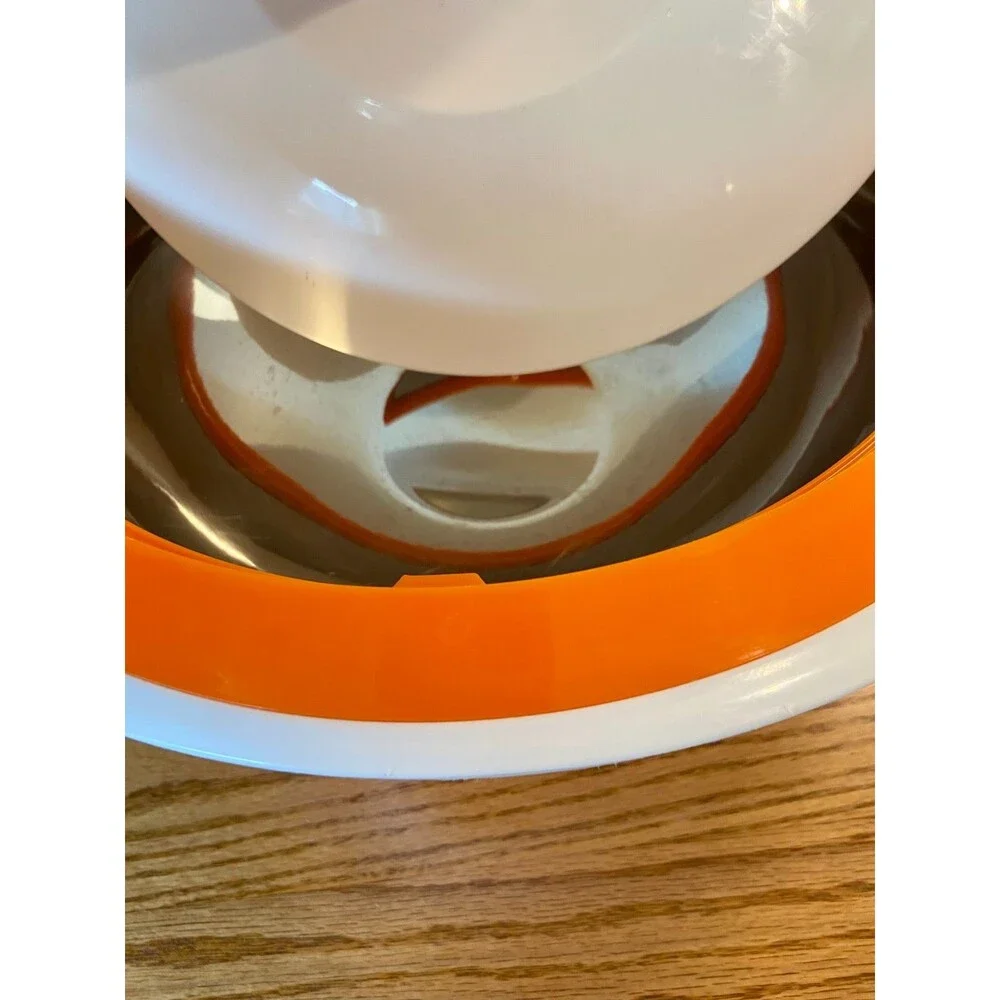 Retro Tokyo Large Thermo Insulated Food Bowl Container Locking Lid Orange MCM